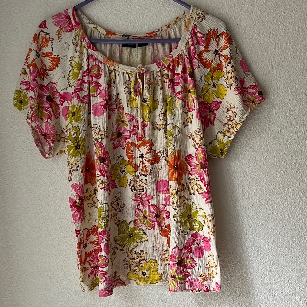 Women’s Floral Split-Neck Short Sleeve Top - Pink, Orange, Green
